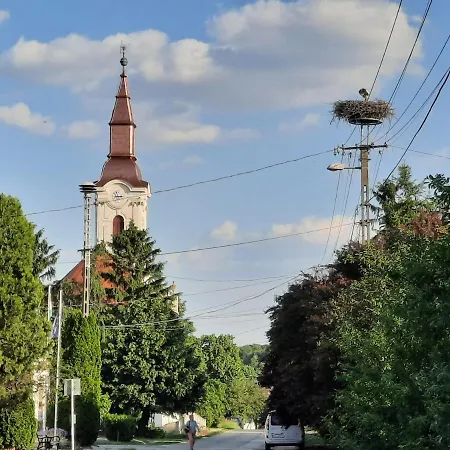 Koppany Vendeghaz Apartment Adand