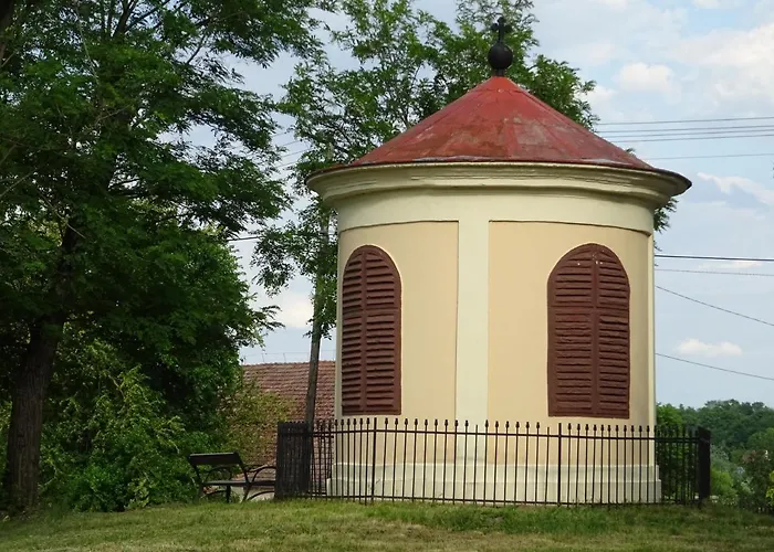 Koppany Vendeghaz * Adand